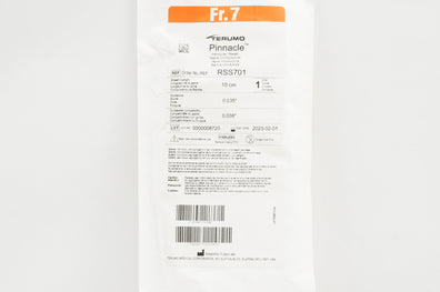 Terumo RSS701 Pinnacle Introducer Sheath 7Fr x 10cm x 0.035inch x 0.038inch